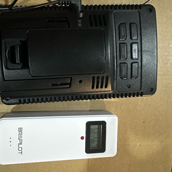 Braplot Weather Station with Remote Sensor - Picture 6 of 6